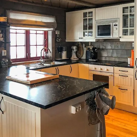 Cozy In With House A Mountain View